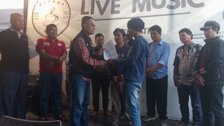 15c24b803c86497da5416a496b97cda6